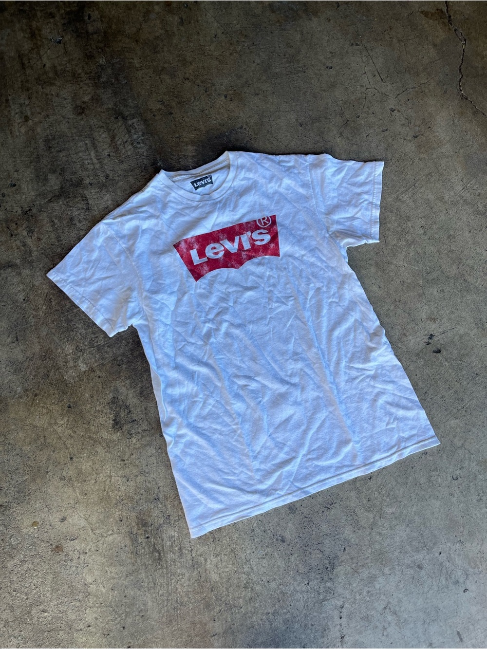 Levi's White Short-Sleeve Tee with Red Logo